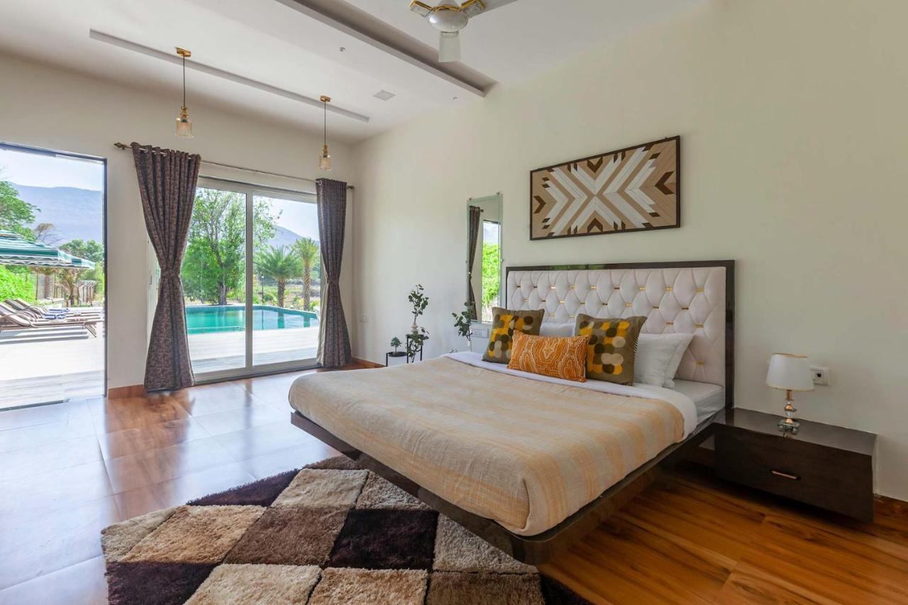 Natures Odyssey By Stayvista - Amidst Lush Greenery With Outdoor Pool And Indoor Activities Chinchavli Екстер'єр фото